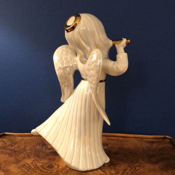 Angel Playing Flute White & Gold 12” Flowing Gown Figure Atlantic Mold Company - Picture 9 of 13